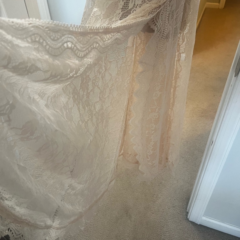 Joyfolie Lace Maxi Dress in Cream
